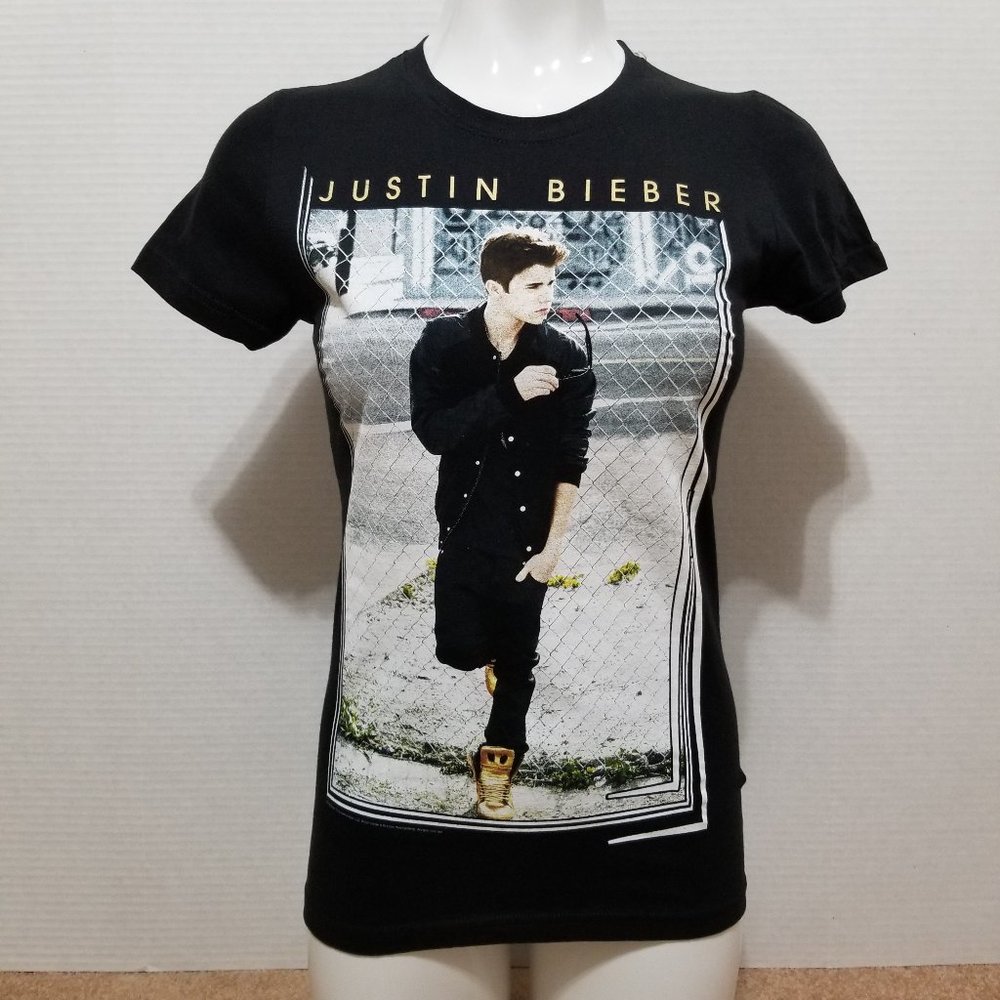 Justin Bieber shirt Medium NWT photo graphic 2012 Believe era band merch